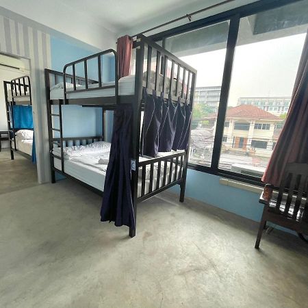 Bake Room Hostel Чіангмай Екстер'єр фото