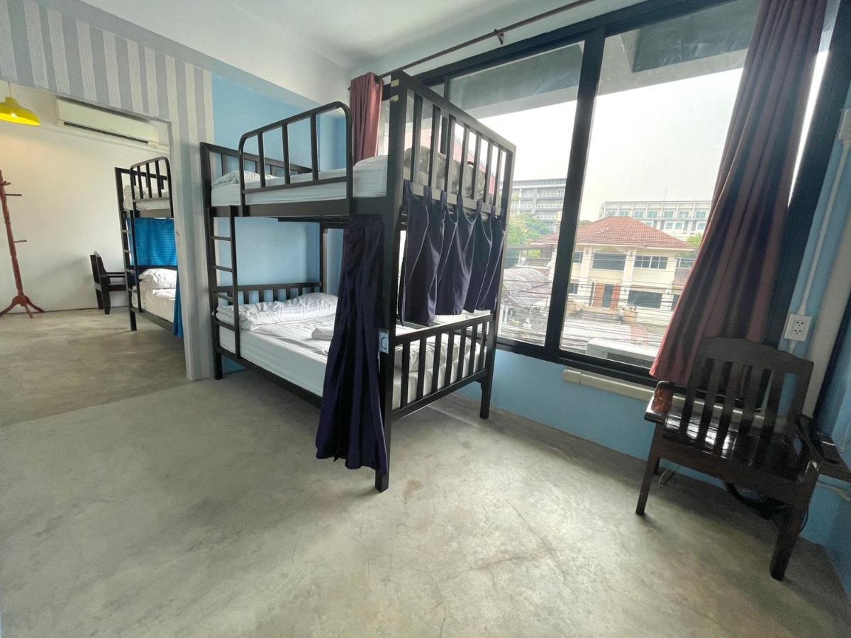 Bake Room Hostel Чіангмай Екстер'єр фото